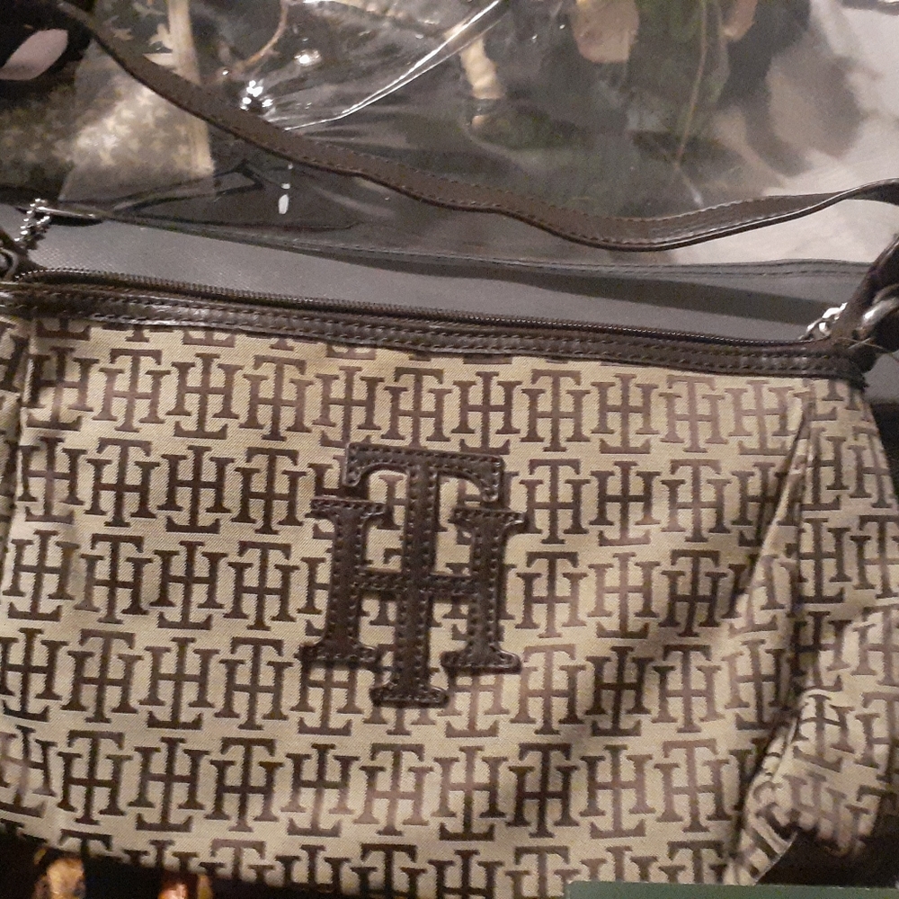 Tommy Hilfiger purse